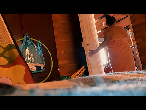 ❤️ Амакам аз паси ман ба душ меояд, вақте ки ман душ мегирам, ӯ маро трахтор мекунад. ❤️❌ Суперпорно дар tg.mrpornogratis.ru ❤